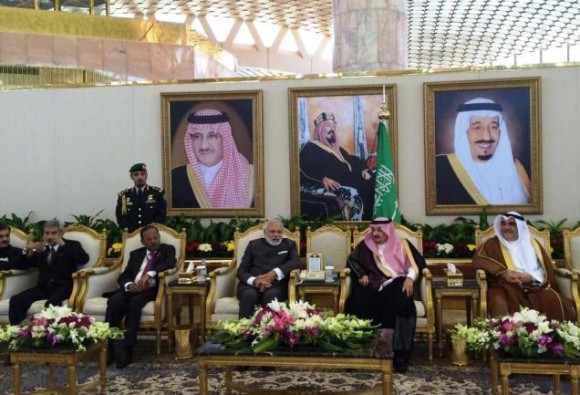 سیکورٹی تعاون، دو طرفہ تعلقات کو مضبوط بنانے سعودی عرب پہنچے مودی